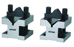 Obrázek pro produkt ACCUD 637-035-01 V-BLOCK - prizmatické podložky ocelové s třmenem 35x35x30mm ( 1 pár )