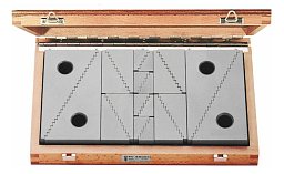 Obrázek pro produkt Sada univerzálních upínacích podložek v dřevěném boxu, 372400, AMF 73346 22-208mm